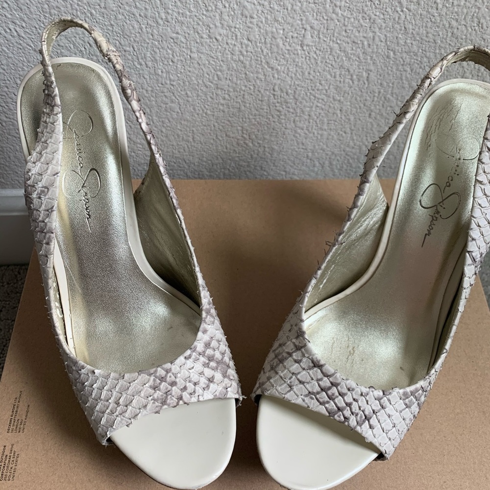 Jessica Simpson Heels - Picture 2 of 3